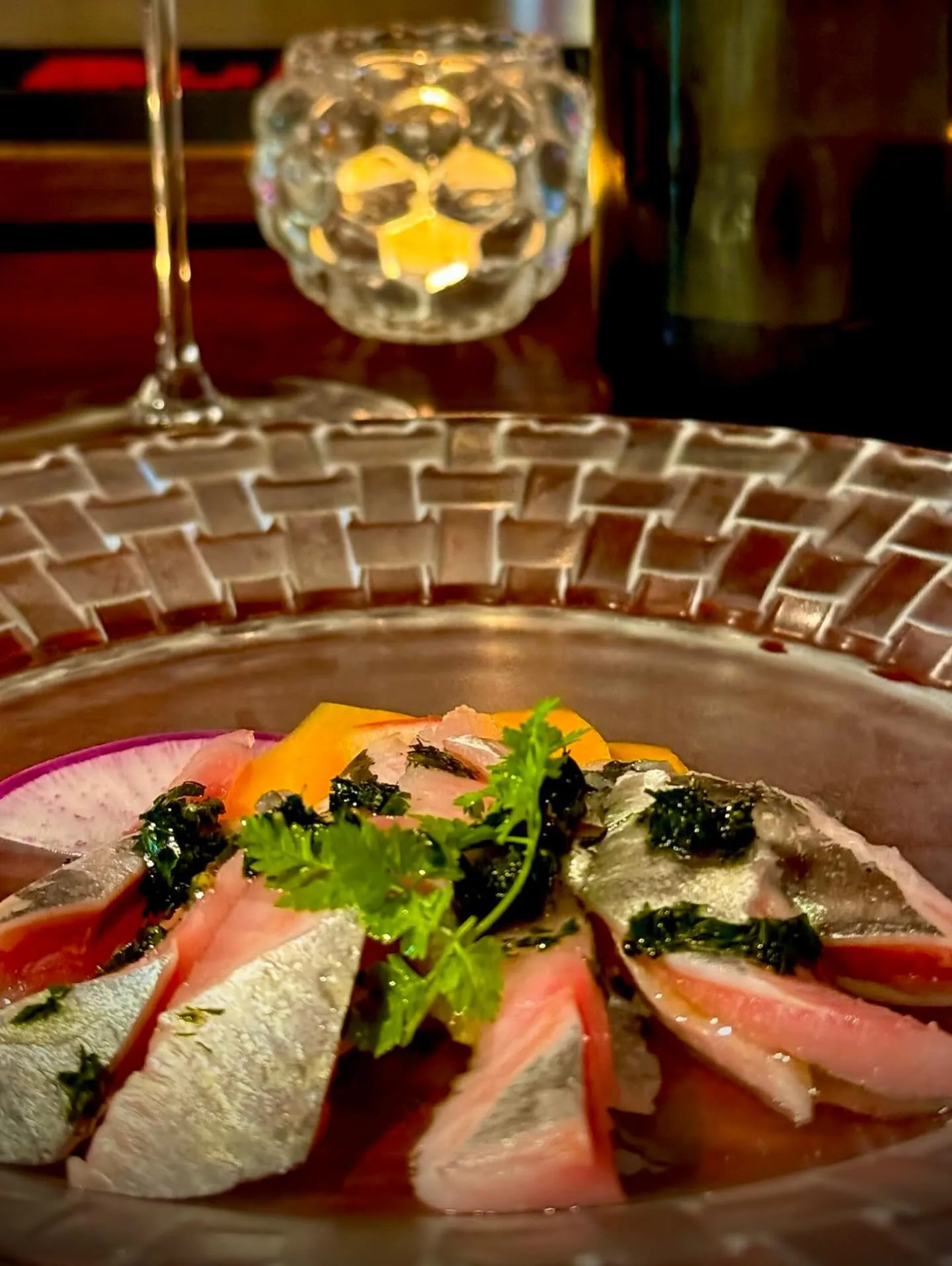 北海道の秋を感じるには、脂ののった秋刀魚カルパッチョとイタリ...