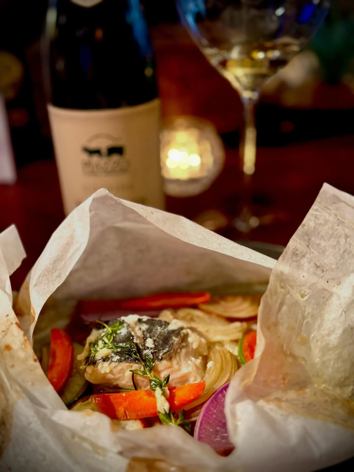 開いた瞬間に立ち上がる、湯気と香り。